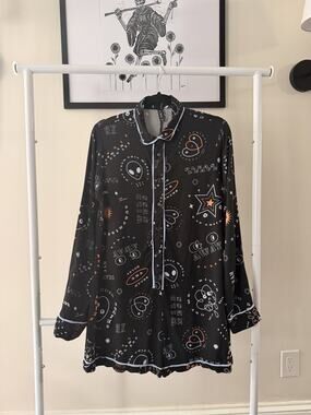 Blue Steel Women's Alien Graphic Print Button jumpsuit Black M